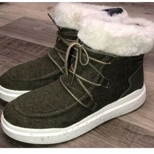 Cozy Brown Fur-Lined Boots